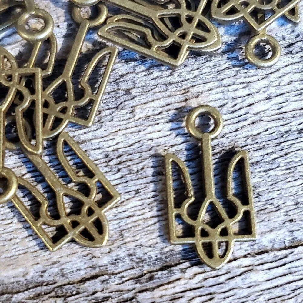 Bronze Ukraine National Emblem Ukrainian Symbol 18x9mm Charms Pendants 10 pcs